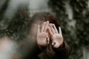 invisible, hiding